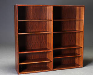 Aage Hundevad. Reol fineret  palisander