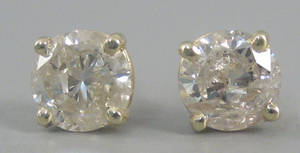 Par brillantørestikkere. Ca. 1.30 ct 2