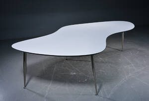 Dansk Møbelproducent. Arbejds-spisebord model aMoebe