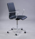 Arne Jacobsen. Oxford kontorstol, model 3291, sort classic læder, 2017 med certifikat