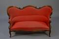 Nyrokoko sofa i eg