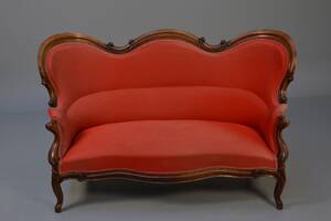 Nyrokoko sofa i eg