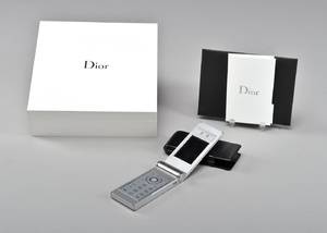 Dior phone m.m