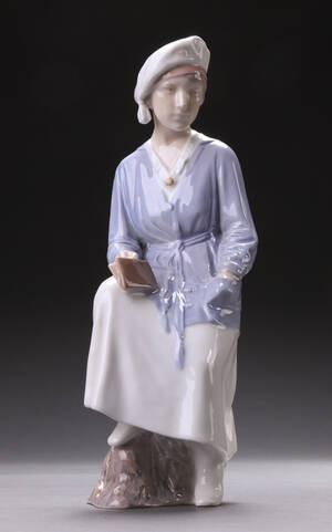 Bing  Grøndahl. Figur nr. 1938, studine.