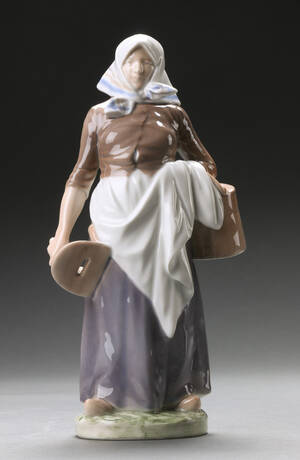 Royal Copenhagen. Figur nr. 899, malkepige