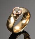 Guldring af 14 kt med lysebrun brillant ca 0.55 ct