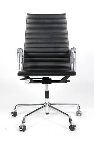 Charles Eames. Kontorstol, model EA-119. Sort læder