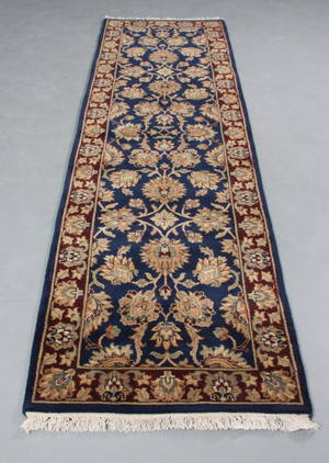 Kashmir Tabriz, 81 x 298 cm 32