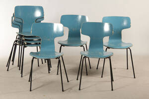 Arne Jacobsen. Sæt på otte T- stole, model 3103 8