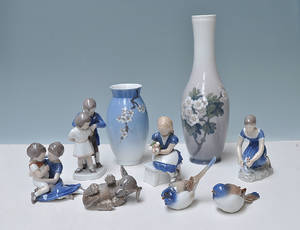 BG., Kgl. P. Samling figurer og vaser af porcelæn9