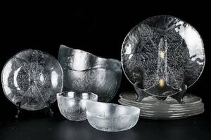 GLASSERVISDELAR, 13 st  Party , Göran Wärff, Kosta Boda