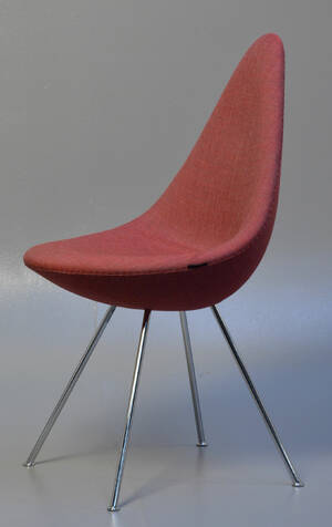 Arne Jacobsen. Fuldpolstret stol, model 3110 ´Dråben´ 