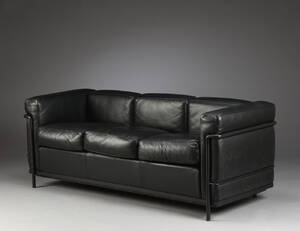 Le Corbusier. LC2. Fritstående tre-pers. sofa