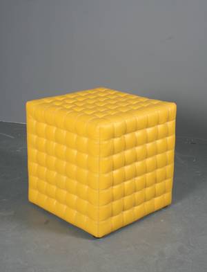 Cube skammelpuf af gul læder