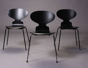 Arne Jacobsen.  Myren, model 3101 3