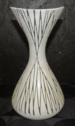 UE Vas Mari Simmulson H23cm