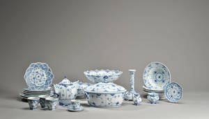 Musselmalet hel- samt halvblonde service dele 25