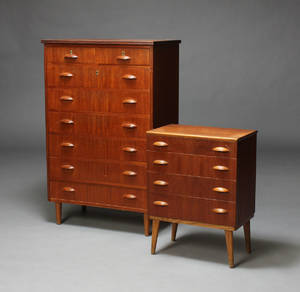 Dansk møbelproducent. To kommoder 2