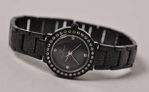 Yves Camani, dame armbåndsur