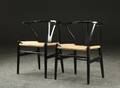 Hans J. Wegner. Et par Y- stole, model CH24 2 