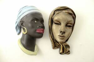 Väggmasker, 2 st