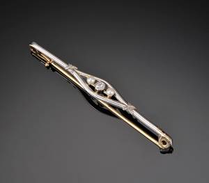 Ældre broche med perler og brillant