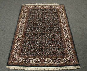 Kashmir Herati. 119 x 178 cm