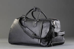 Mads Bruun Collection. Trolley-taske af sort skind