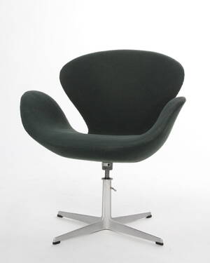 Arne Jacobsen. Svanen. Lænestol, model 3322 Denne vare er sat til omsalg under nyt varenummer 4840084