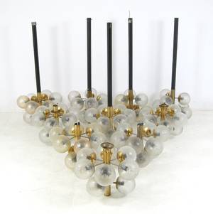 Sehr große Beleuchtung für ein Treppenhaus