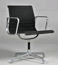 Charles Eames 1907 - 1978. Kontorstol model EA-107