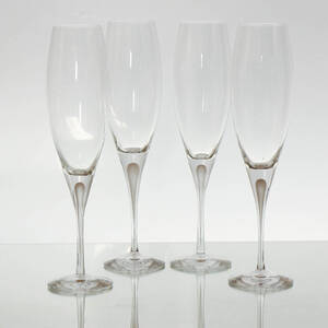 CHAMPANGEGLAS, 4 st Intermezzo, vit