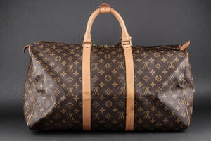 Louis Vuitton. Weekend  rejsetaske. Monogram canvas. Model Keepall 50.