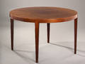 Haslev Møbelfabrik. Rundt udtræksbord af palisander