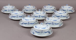 Bing  Grøndahl. Empire porcelæn. Bouillonkopper suppeskåle med låg 32