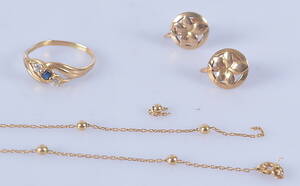 SKROTGULD, 1810 k, vikt tot 2 gram.