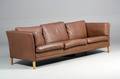Dansk møbelproducent. 3-pers. sofa, bøffellæder