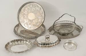 Parti nysilverföremål