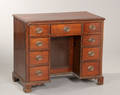 Kneehole desk. 1900tallet