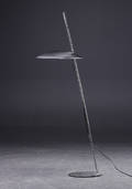 Standerlampe af forkromet stål