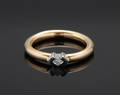 Guldring af 14 kt. med diamant, ca 0.08 ct