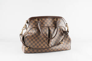 Louis Vuitton. Handväska Trevi