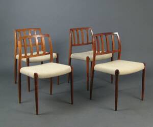 Niels O. Møller vier Stühle Modell Nr. 83 für J.L. Møllers 4