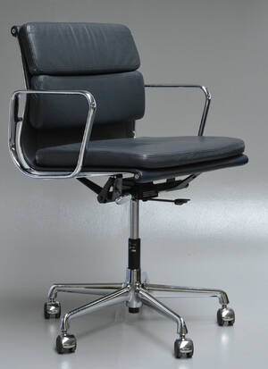 Charles Eames. Soft Pad kontorstol, Model EA-217 