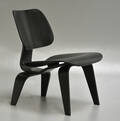 Charles Eames. LCW, lounge hvilestol i sortlaseret ask 