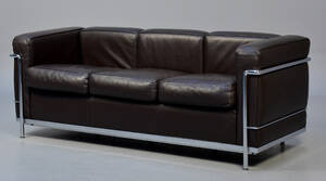 Le Corbusier. LC3 Fritstående tre-personers sofa  Denne vare er sat til omsalg under nyt varenummer 4106220