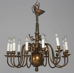 Kirkekrone, patineret messing