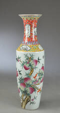 Stor kinesisk vase af porcelæn, 19002000-tallet