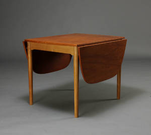 Dansk møbelproducent. Spisebord