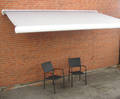 Markise, vindsol sensor, 4,0 meter, polyesterdug, hellukket aluminiumskasse, motor og fjernbetjening.